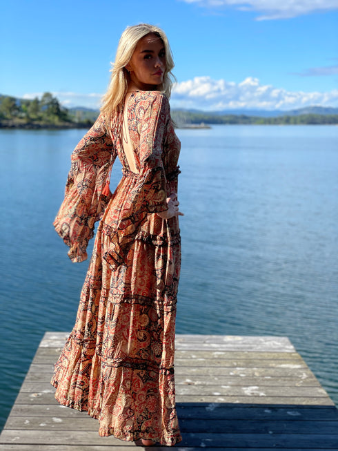 Emma Maxi